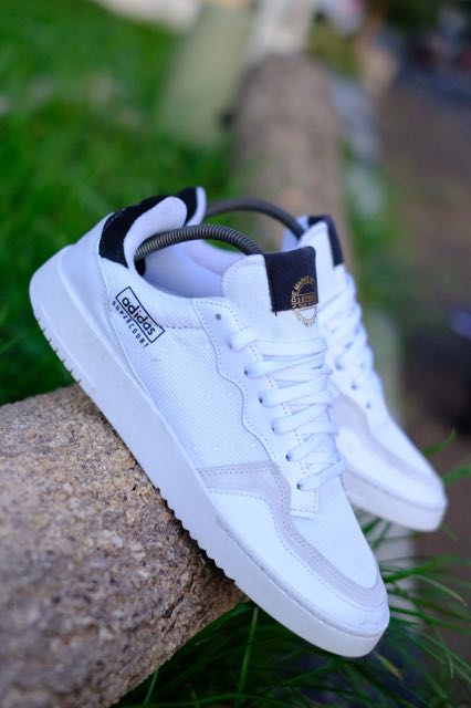 adidas supercourt triple white