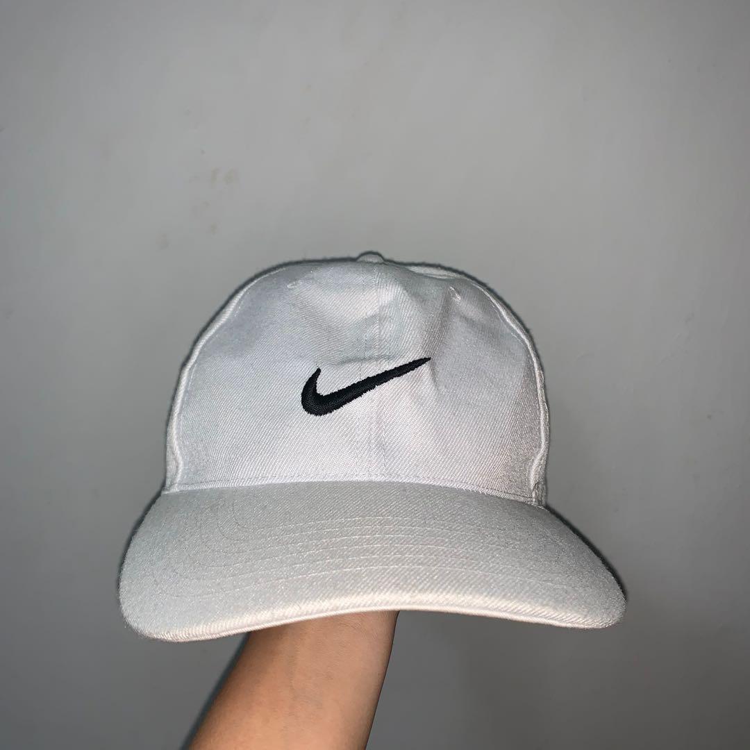 white nike baseball hat