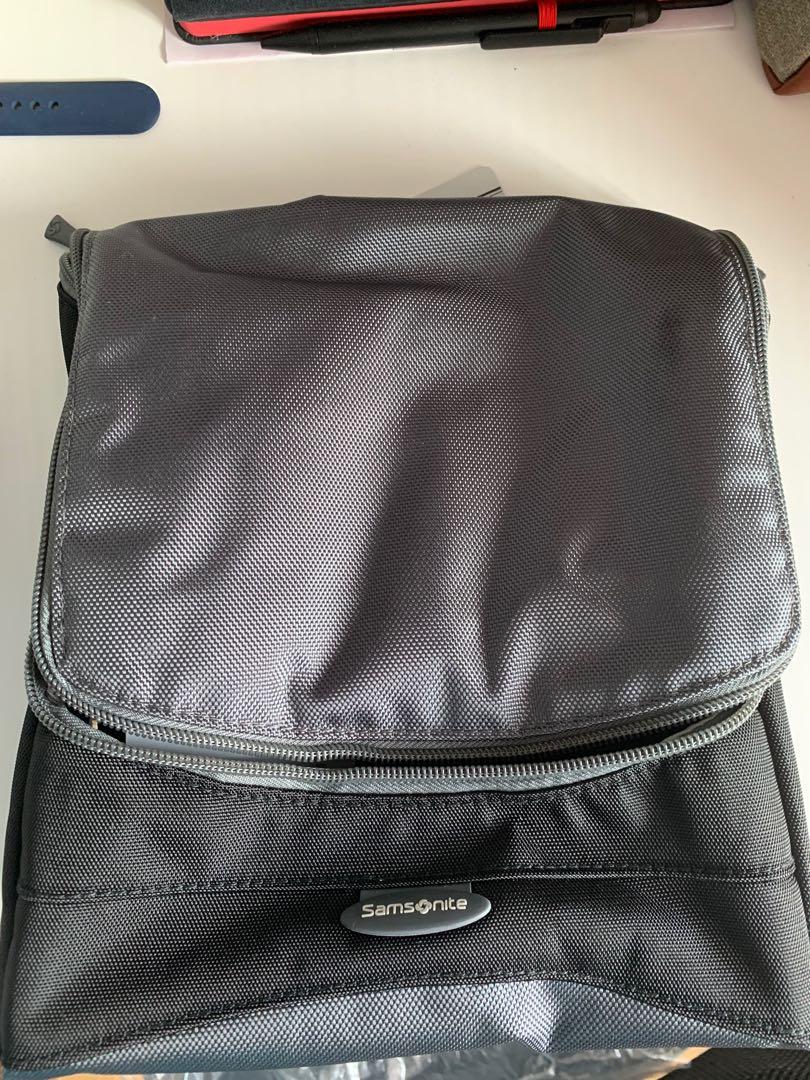 samsonite hanging toiletry kit
