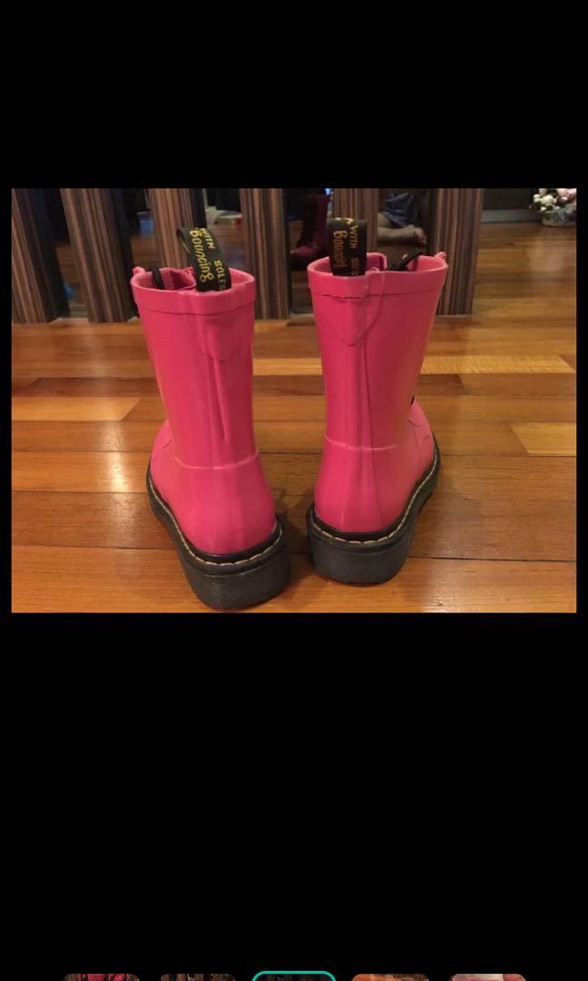 dr martens air wizz