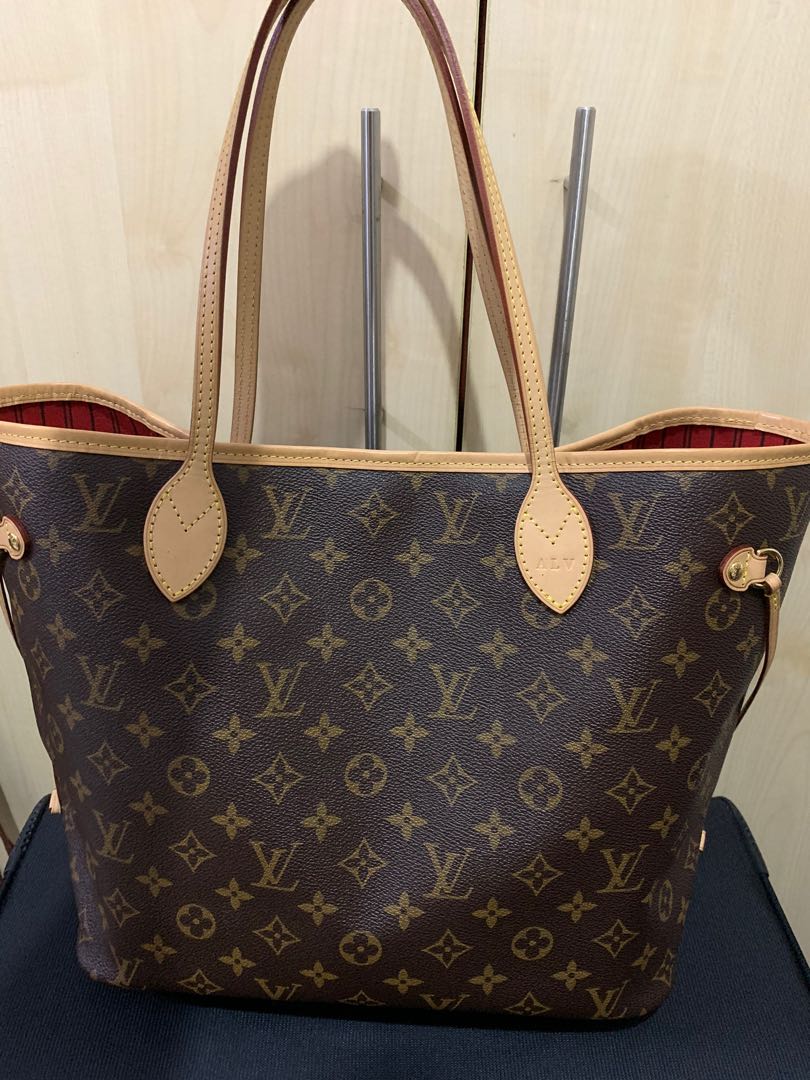 Louis Vuitton Neverfull MM (with pouch, red interior), Luxury, Bags
