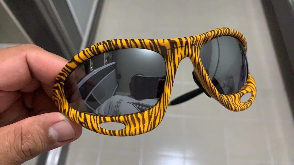 Oakley Pro Racing Jacket Gen 1 Bengal yellow, Men's Fashion, Watches &  Accessories, Sunglasses & Eyewear on Carousell