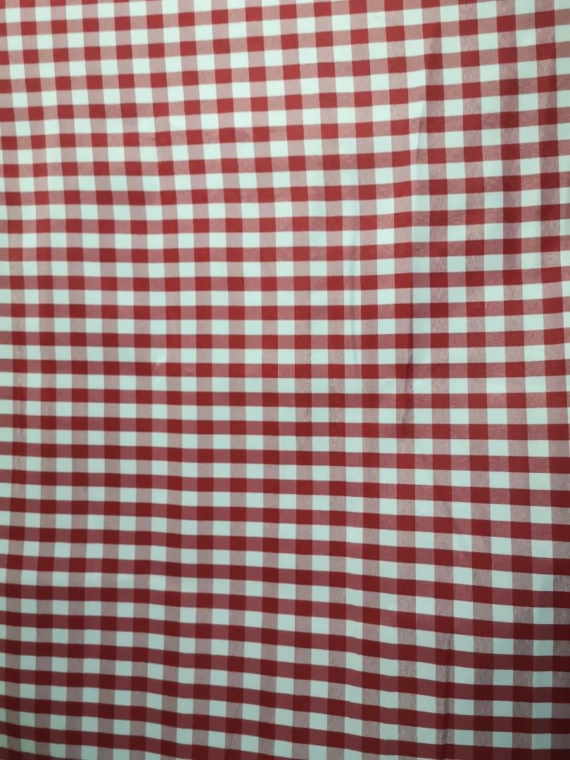 Picnic Blanket Red White Gingham checkered (Category: Table Linen & Textiles) located in San Fernando. Submitted by closet4charity (Listing ID 225815348, Image 2). Description: Size: 1.5 yards x 1.5 yards Square Size of checkered prints may differ but the overall look remains the same.