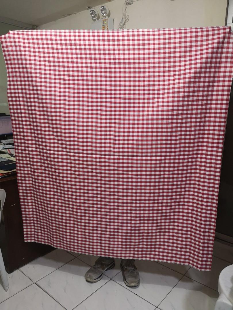 Picnic Blanket Red White Gingham checkered (Category: Table Linen & Textiles) located in San Fernando. Submitted by closet4charity (Listing ID 225815348, Image 3). Description: Size: 1.5 yards x 1.5 yards Square Size of checkered prints may differ but the overall look remains the same.