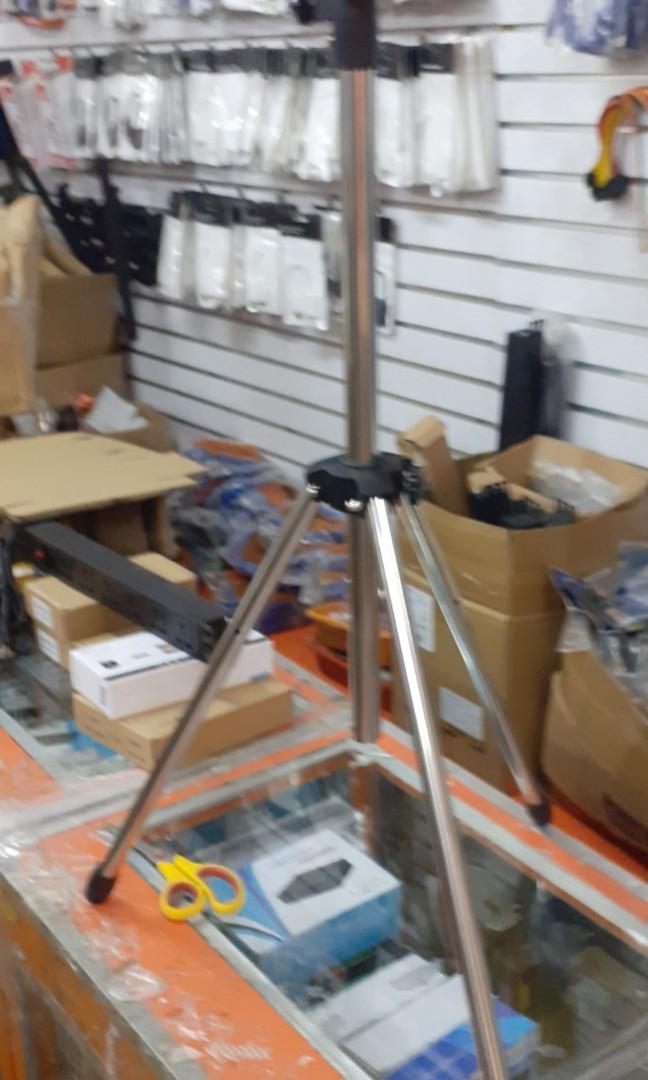 Projector Stand Tripod Type (Category: Projectors) located in Quezon City. Submitted by goodviberco (Listing ID 277546908, Image 1). Description: .