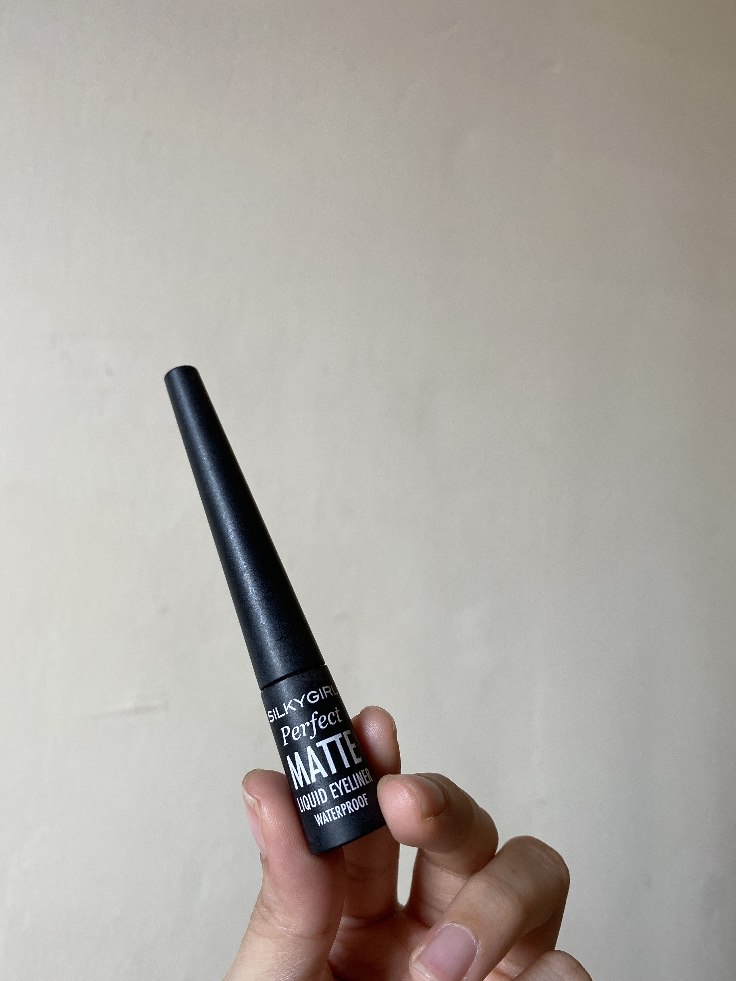 silkygirl perfect matte liquid eyeliner