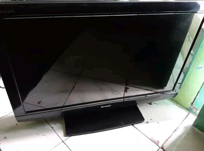Tv LCD SHARP AQUOS 32 Inch HDMI \u0026 USB 