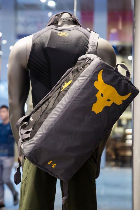 Backpacks Under Armour Project Rock Duffle Backpack Black/ Black/ Metallic  Gold