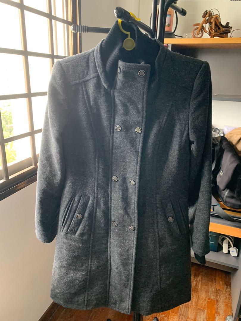 Winter Jacket (Category: Coats, Jackets and Outerwear) located in Singapore. Submitted by ashrithaa (Listing ID 277478923, Image 2). Description: .
