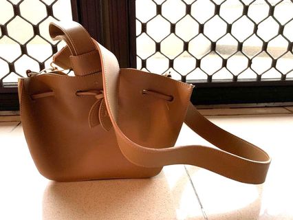 (Kategori: ) berada di . Dikirim oleh primpbunny (ID iklan 277648130, Gambar 1). Deskripsi: .