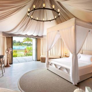 (Category: ) located in . Submitted by thebestofsingapore (Listing ID 277649907, Image 1). Description: .