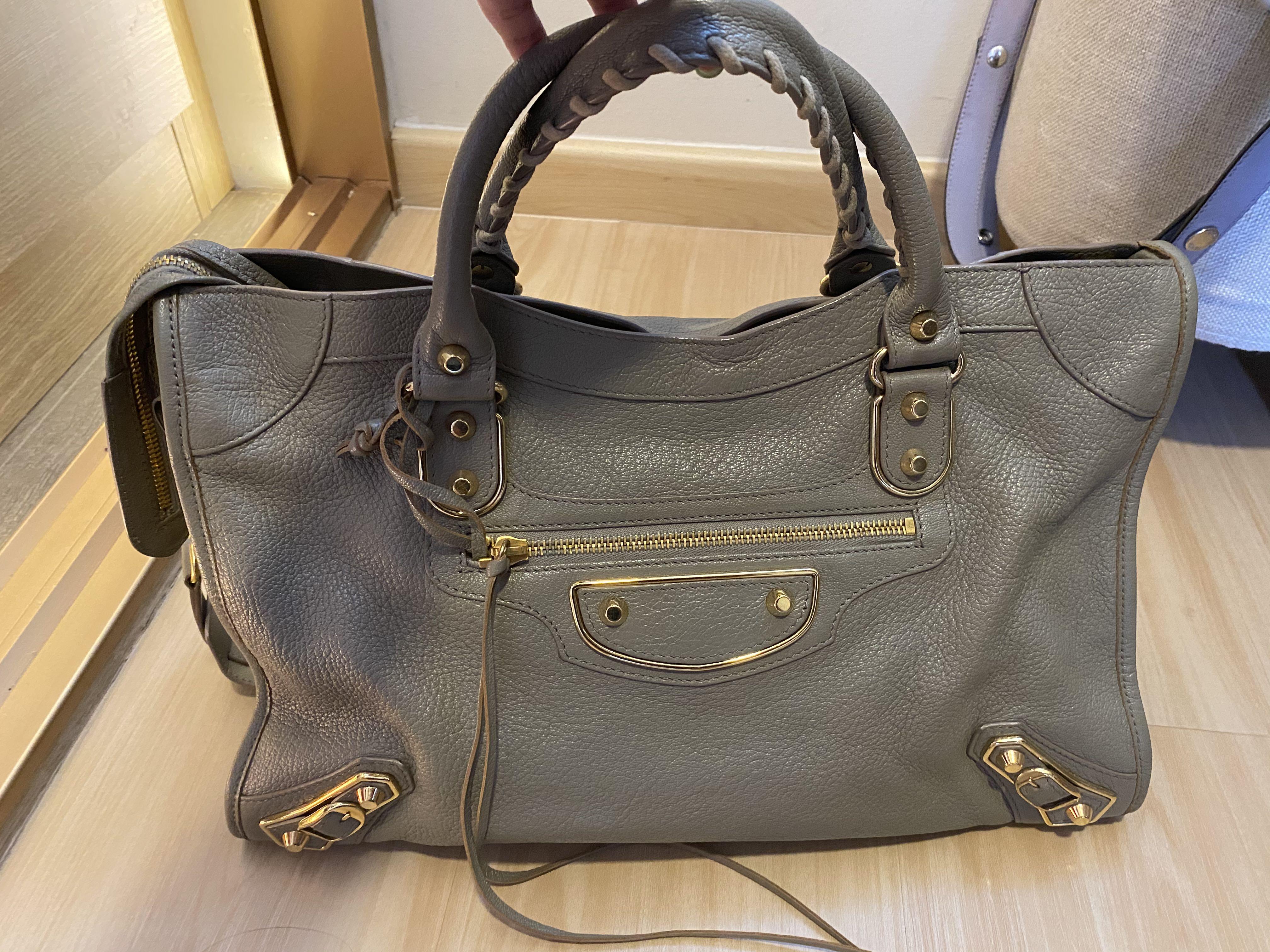 Balenciaga Metallic in Olive city