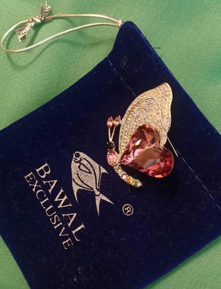 Brooch bawal exclusive hotsell
