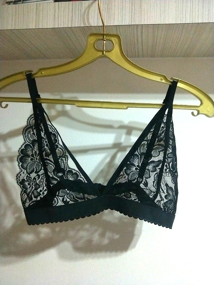 lace bralette lingerie