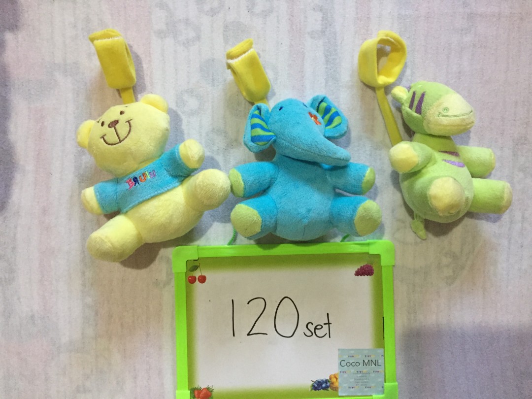 baby crib toy hanging