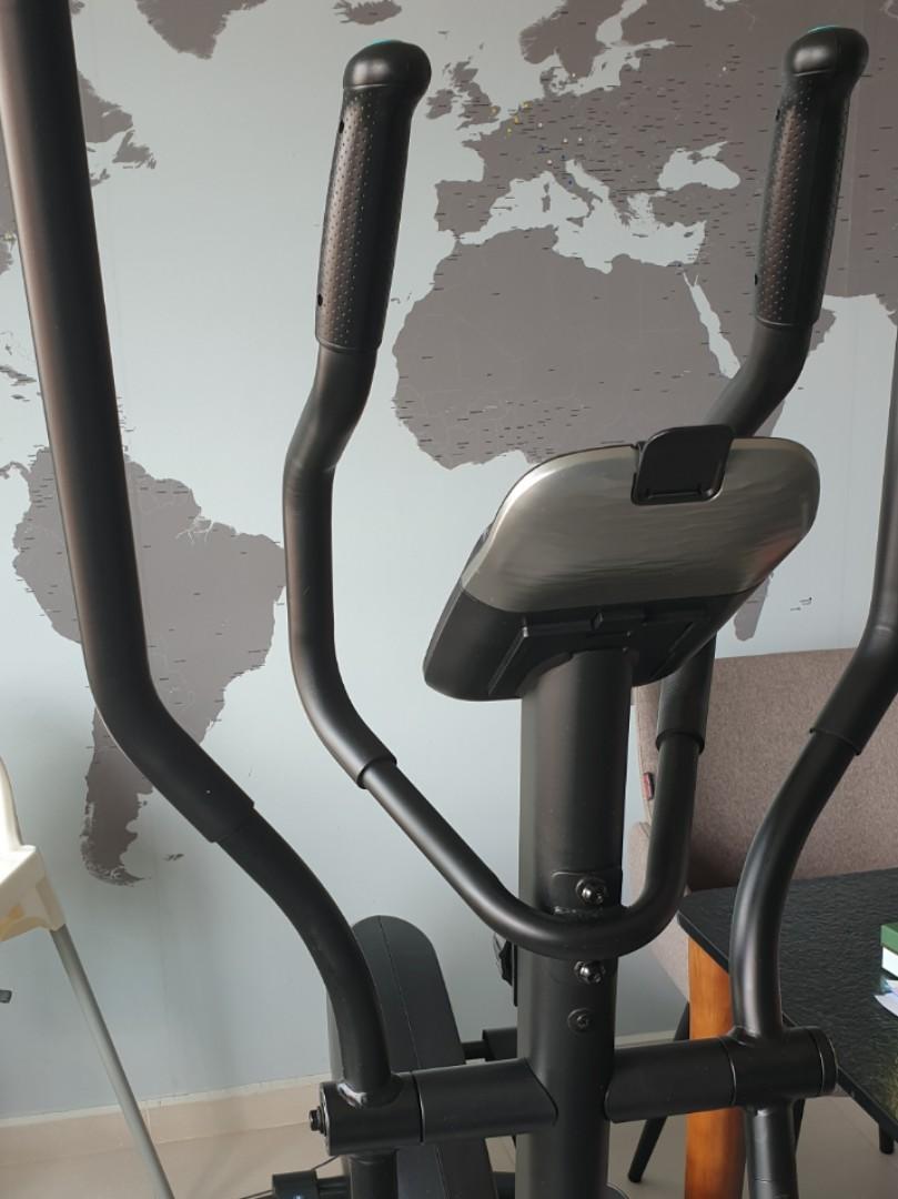 Domyos E Shape 9+ Elliptical Machine, Sports Equipment, Exercise ...