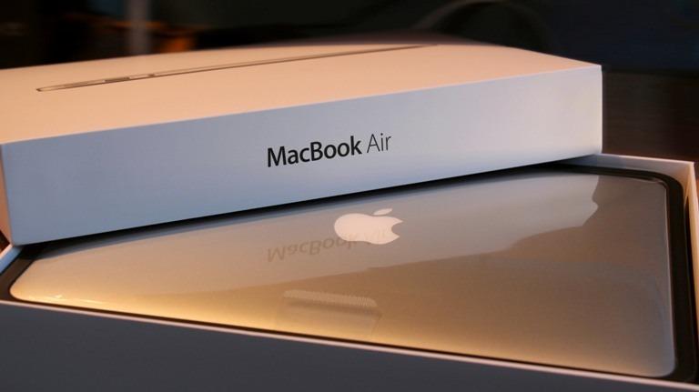 Macbook Air 2016 Core i5 8GBram 13inch (Category: Laptops & Notebooks) located in Mandaluyong City. Submitted by mircomputer (Listing ID 277697396, Image 2). Description: Quality Pre-owned unit still with warranty. Original Macbook Air 13inch model 2016 release 2017 Complete with accesories Credit Card Payment Accepted specs: -Intel Core i5 1.8ghz processor -8.0gig DDR Ram 1600mhz -1.5GB Intel Iris Pro Dedicated VideoCard -128GB SSD Superdrive -A