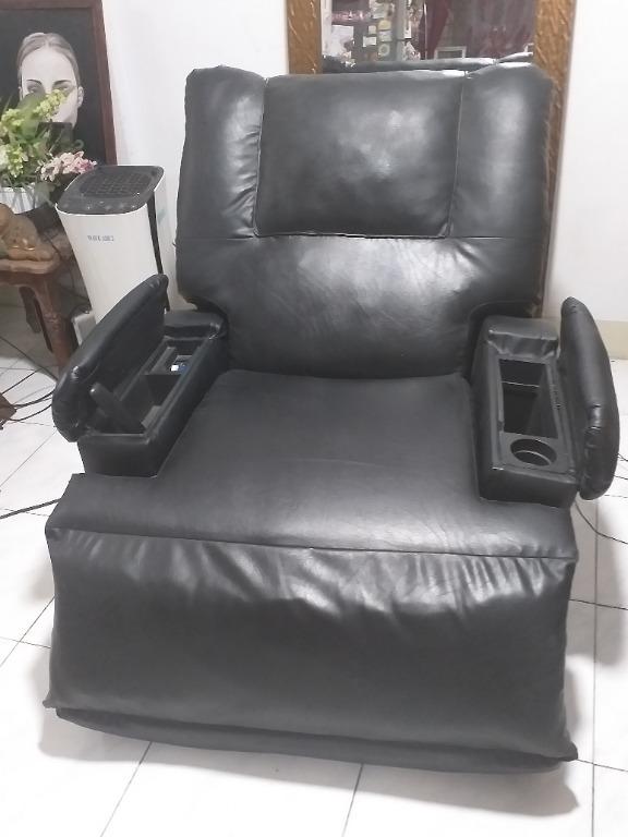 Recliner Sofa with Massager, Furniture & Home Living, Furniture, Sofas