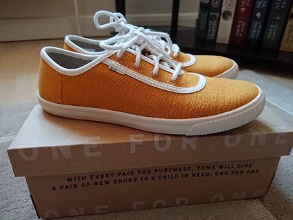 toms clemente sunflower