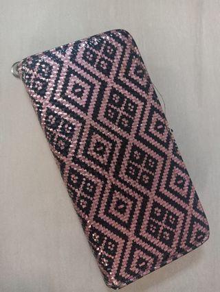 Dompet pink