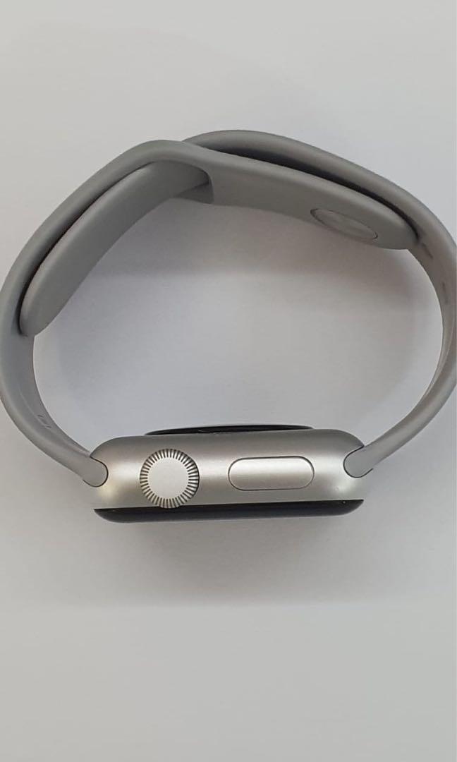 Apple Watch series 3 GPS 38MM SILVER Aluminium case fog sports