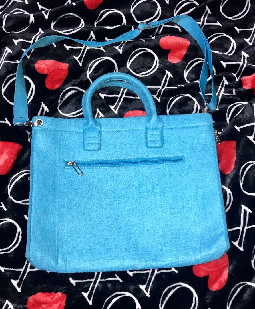 Authentic Milano Series Bag! (Category: Luxury Bags & Wallets) located in San Pablo. Submitted by elijasam (Listing ID 277913329, Image 2). Description: Authentic preloved Milano series Laptop bag.. Color: light blue Messenger or laptop bag! Used but no flaws Minimal sign of used but still good as a new.. Milano series bag with sling strap , bag can use for handbag or sling bag.. #grab it.