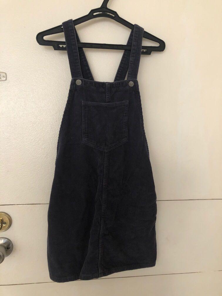 Blue Topshop Overalls/Jumper (Category: Maternity wear) located in Makati City. Submitted by charanoidandroid (Listing ID 277784410, Image 1). Description: .