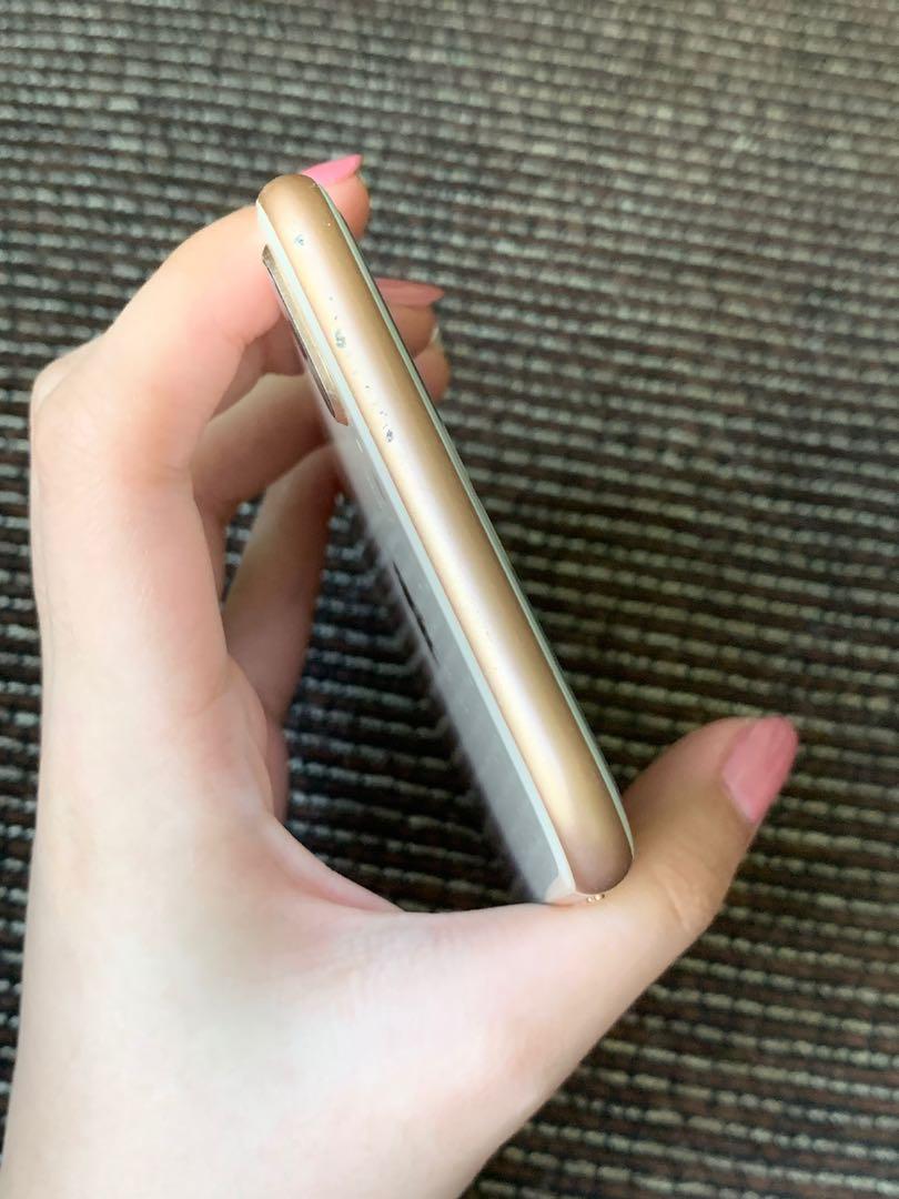 iPhone 8 Plus 256gb (Category: iPhone 8 Series) located in Taguig. Submitted by charibebs (Listing ID 277809367, Image 3). Description: Selling my iPhone 8 Plus !!! 🕊 ✨ 256gb, open line 🧚‍♀️ 100% guaranteed authentic 🌞 no internal issues/defects, just minor scratches that can be covered with a phone case 💡 bought November 2017 at Power Mac 🍯 no box and other accessories sorry (sold the earphones na) 🍰 i can do meet ups around Taft if you wa