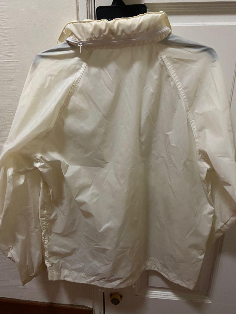 Jacket (Category: Coats, Jackets and Outerwear) located in Singapore. Submitted by fatf69 (Listing ID 277848008, Image 3). Description: .