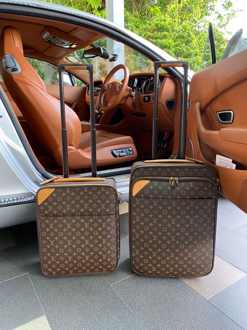 Louis vuitton pegase luggage top