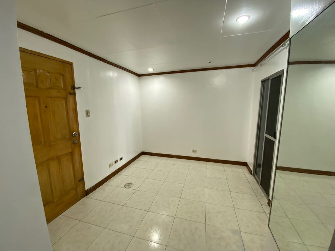 Office/Residential Condo for Rent  along Edsa near GMA7&ABS-CBN (25k)