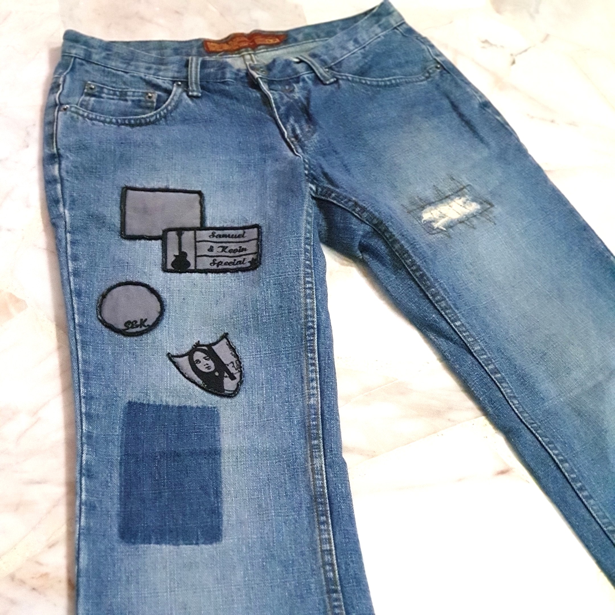 levis jeans length 28