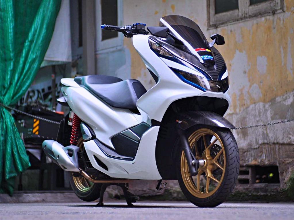 yss singapore honda pcx 150 2017 2018 2019 2020 gold series rear suspension ready stock promo do not pm kindly call us kindly follow us motorcycles motorcycle accessories on carousell