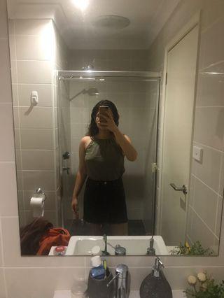 Hnm halter top