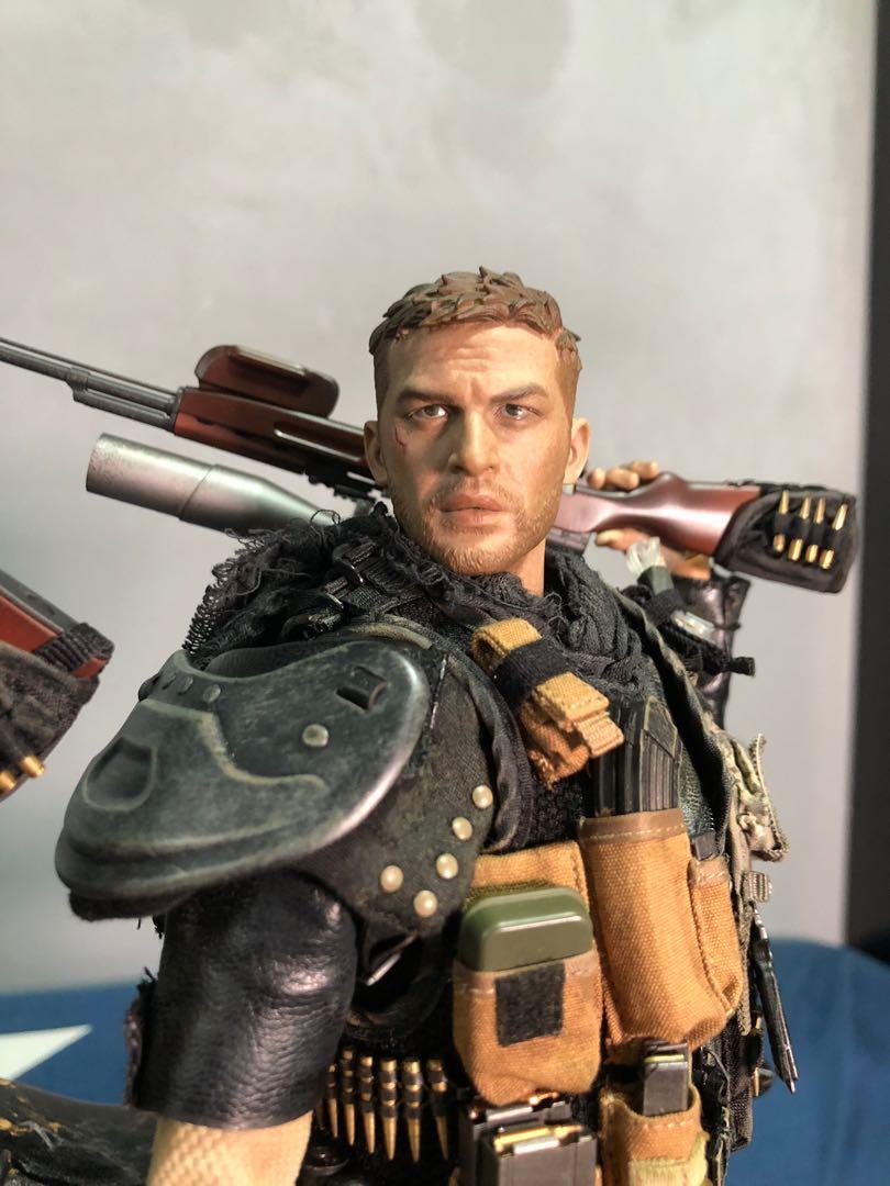 Hot toys mad max hotsell
