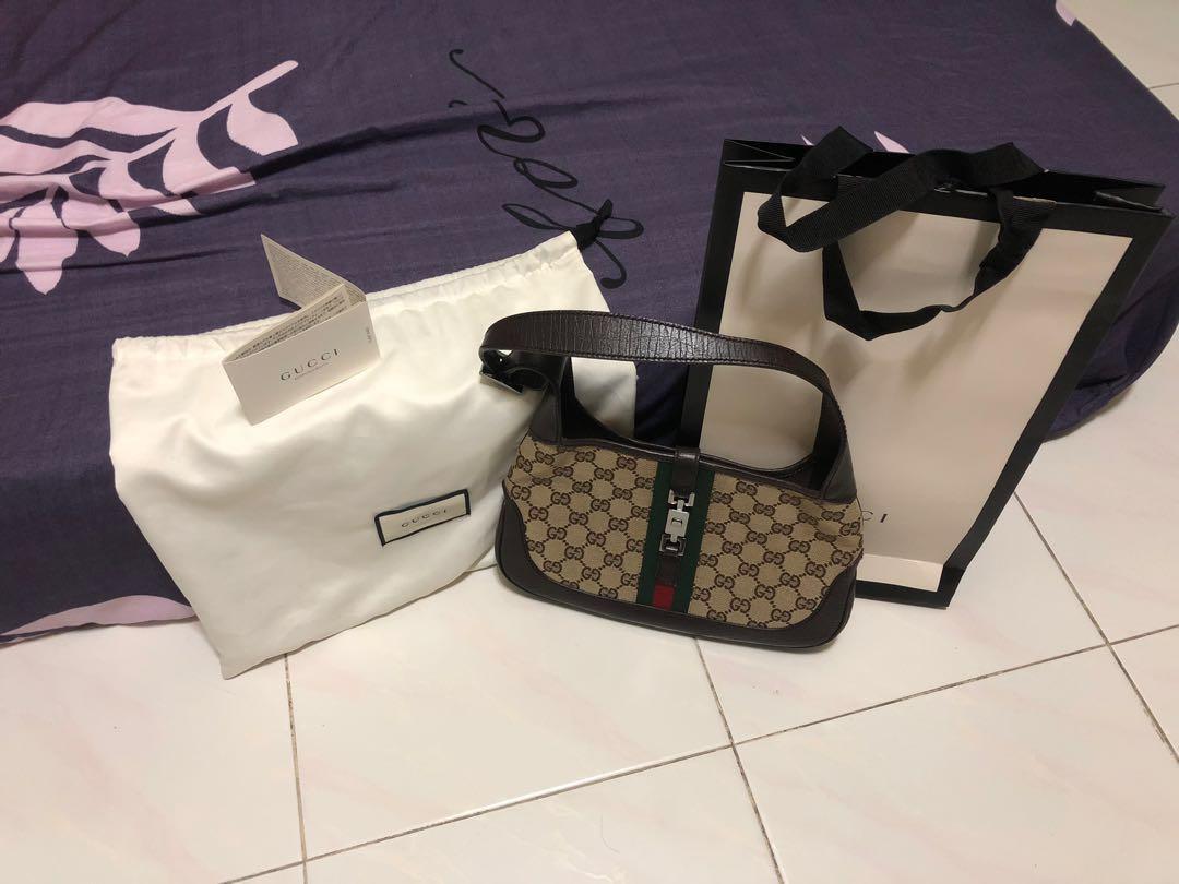 gucci hang bags