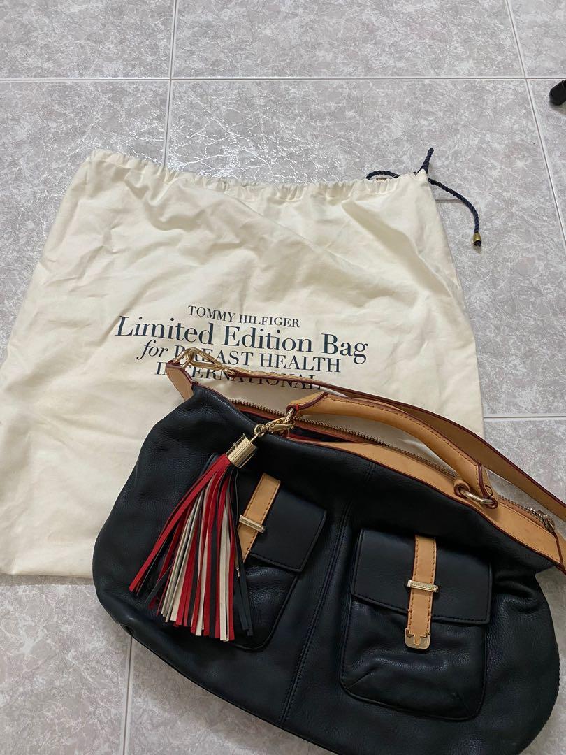Authentic Tommy Hilfiger Bag Women S Fashion Bags Wallets Handbags On Carousell Tommy hilfiger reissues 7 classic pieces from the '90s. carousell
