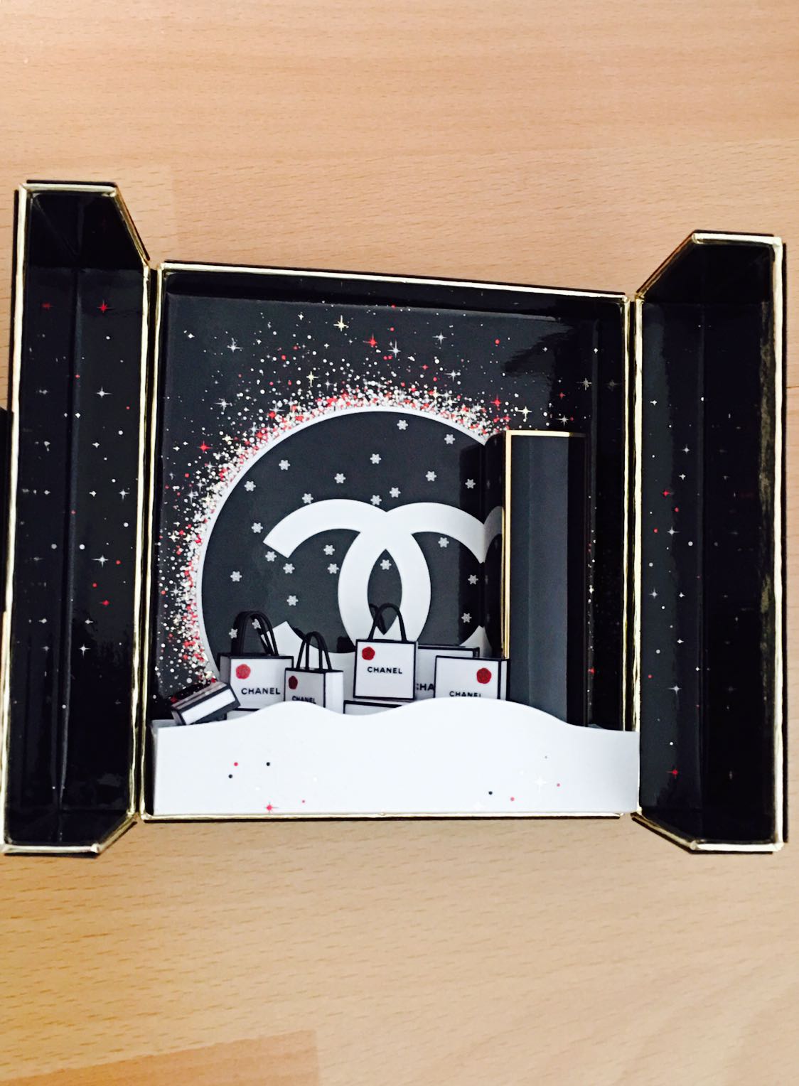 CHANEL - LIMITED EDITION ROUGE ALLURE COFFRET, Beauty & Personal Care,  Face, Makeup on Carousell