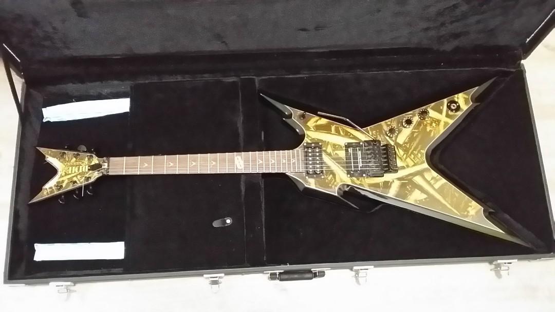 Dean Dimebag Razorback Shards, Hobbies & Toys, Music & Media, Musical ...
