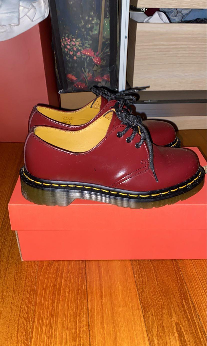 Martens cherry hot sale