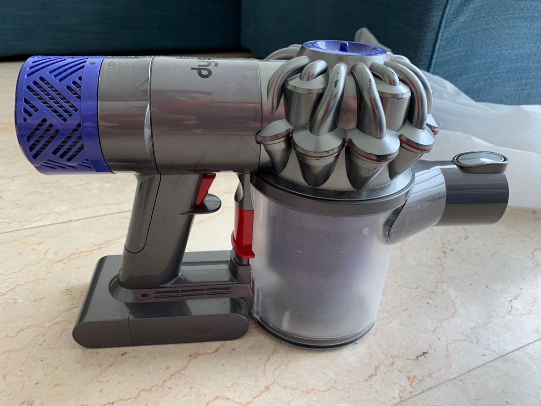 Dyson V6 cordless vacuum cleaner with accessories (used), TV & Home Appliances, Vacuum Cleaner