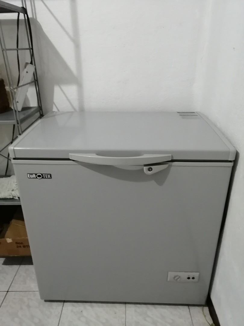 Eureka Chest Freezer Tv Home Appliances Kitchen Appliances Refrigerators And Freezers On Carousell