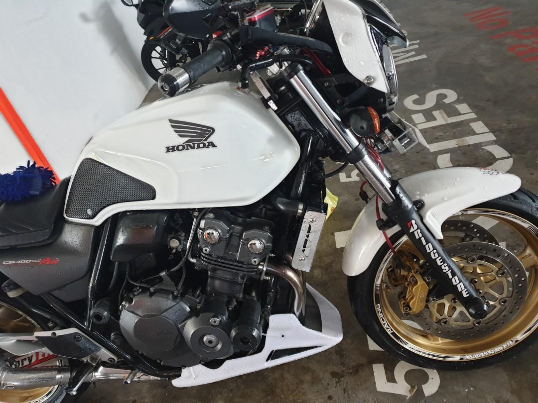 Honda cb400 revo