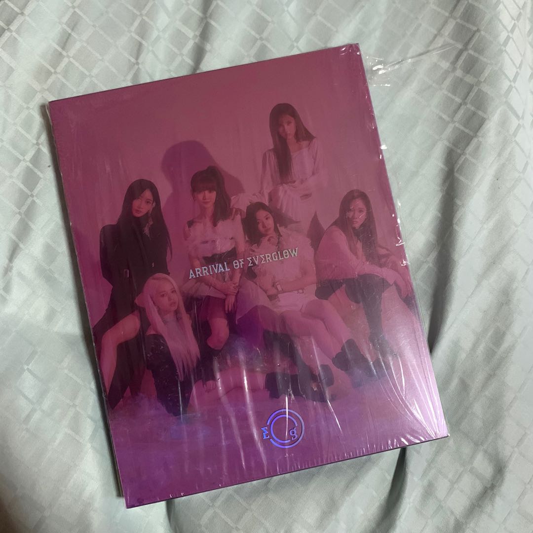 Instock Everglow Arrival Of Everglow Unsealed Album Mia S Set Entertainment K Wave On Carousell