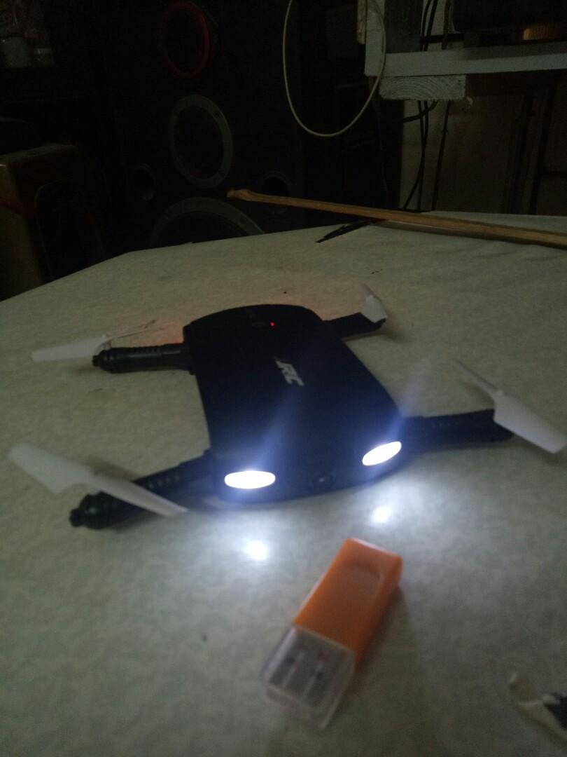 JJRC ELFIE DRONE (Category: Drones) located in Manila. Submitted by cjmaaaaac (Listing ID 278001612, Image 1). Description: Issue is propeler pero good condition pa yung mismong drone.