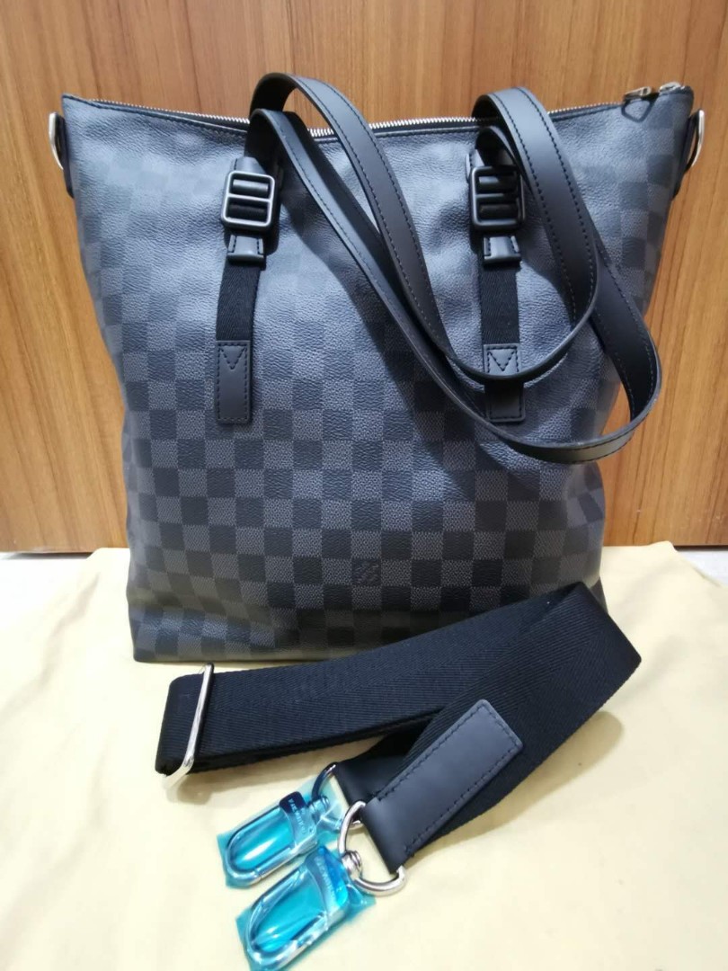 Louis Vuitton Avenue Sling İnfini men shoulder bag