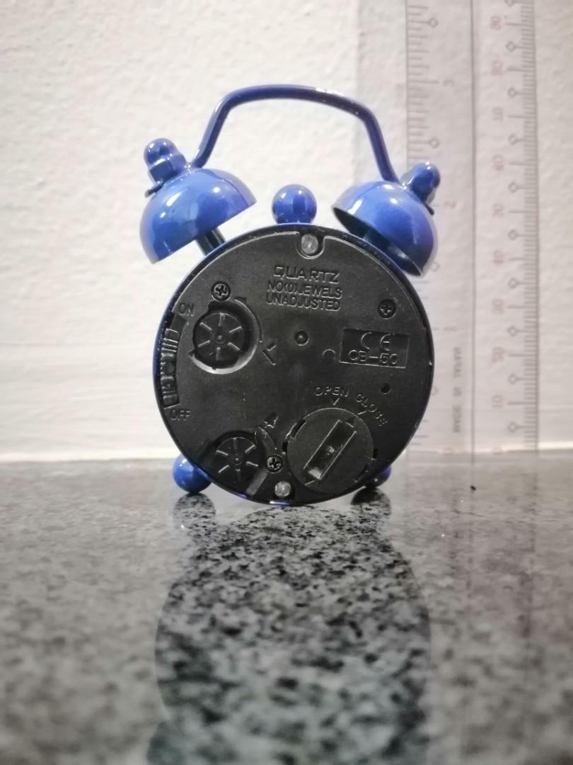 Minions Mini Alarm Clock (Category: Clocks) located in Makati City. Submitted by mr.randomstuff (Listing ID 278121546, Image 2). Description: WYSIWYG First to pay gets the item No long reservations PM if you have any question/s Shipping at Buyers expense. Payment mode: GCash/BPI/Palawan/LBC/Cebuana Same day delivery: Lalalmove/grab.