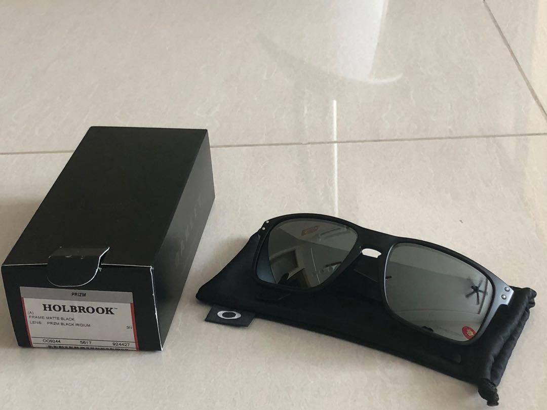 Original Oakley Holbrook Sunglasses Men s Fashion Watches