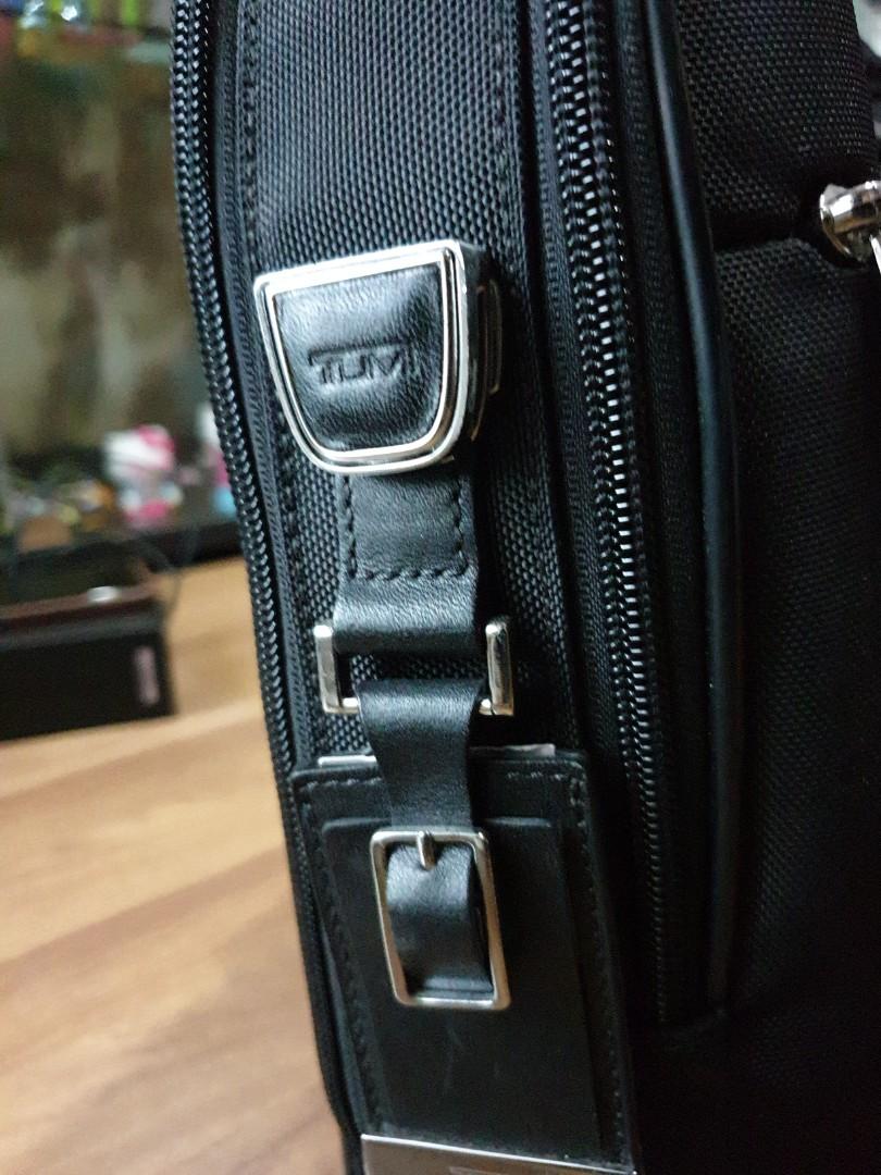 TUMI Arriv Narita Slim Leather Briefcase Genuine Original