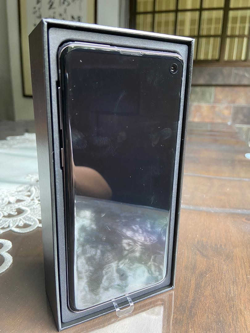 Samsung S10 128GB Prism Black BNIB